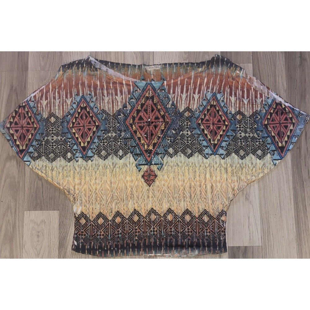 Miss Edge Women’s Large Shirt . With Wide Neckline .